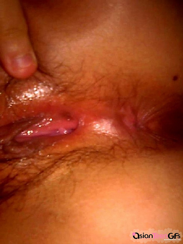 Cute teen pussy and ass closeup pics
